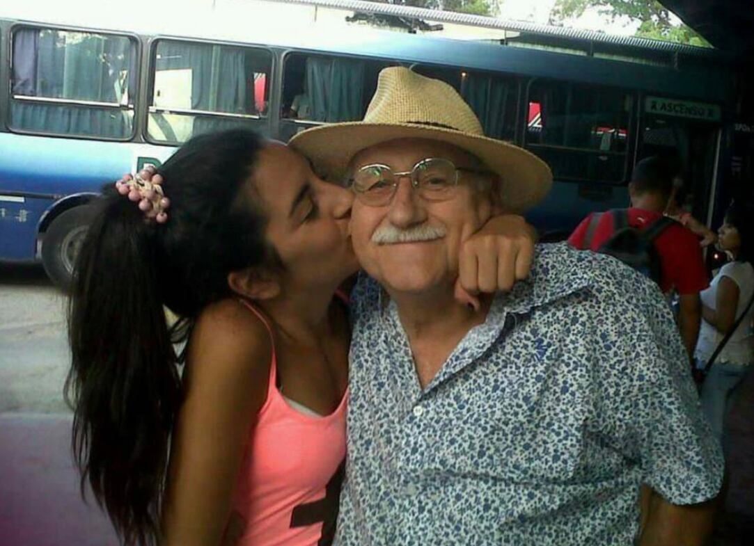 Eve y su abuelo