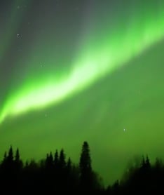 Aurora boreal que dejo la tormenta geomagnética en Alaska