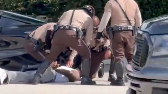 Estrella de los Dolphins fue arrestado cuando iba al partido de la NFL