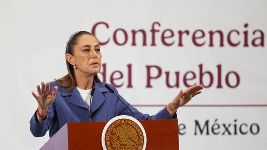 “Chismes”: Sheinbaum descarta rumores sobre ‘corralito’ de Morena en su primer informe