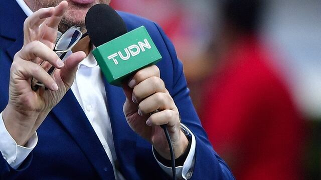 Bombazo en los foros: Histórico comentarista dejaría TUDN para irse a Fox.