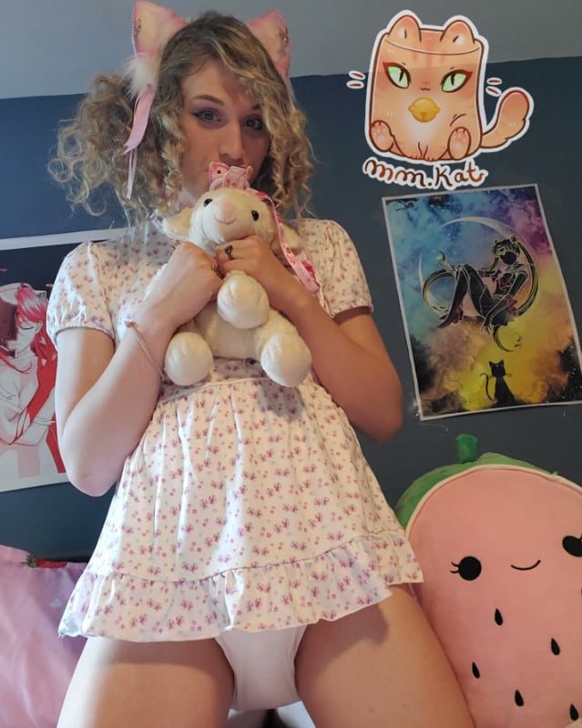 Lucy, la mujer que vive como un bebé