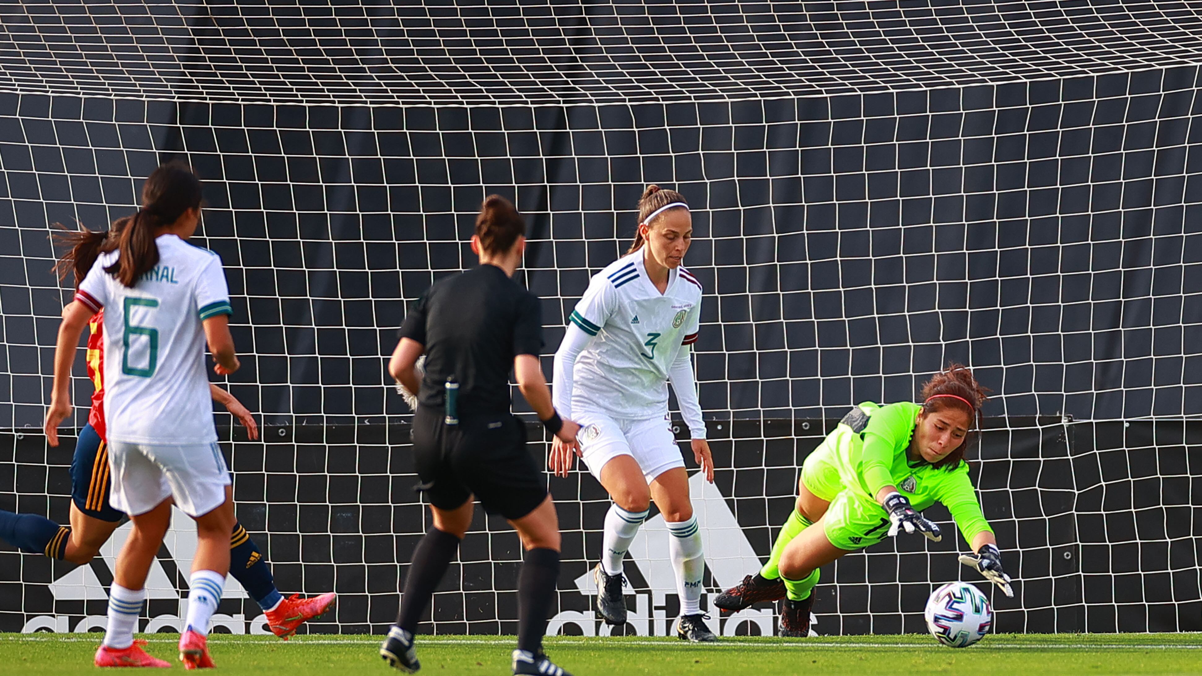 Selección femenina de fútbol de México: sufre derrota ante España
