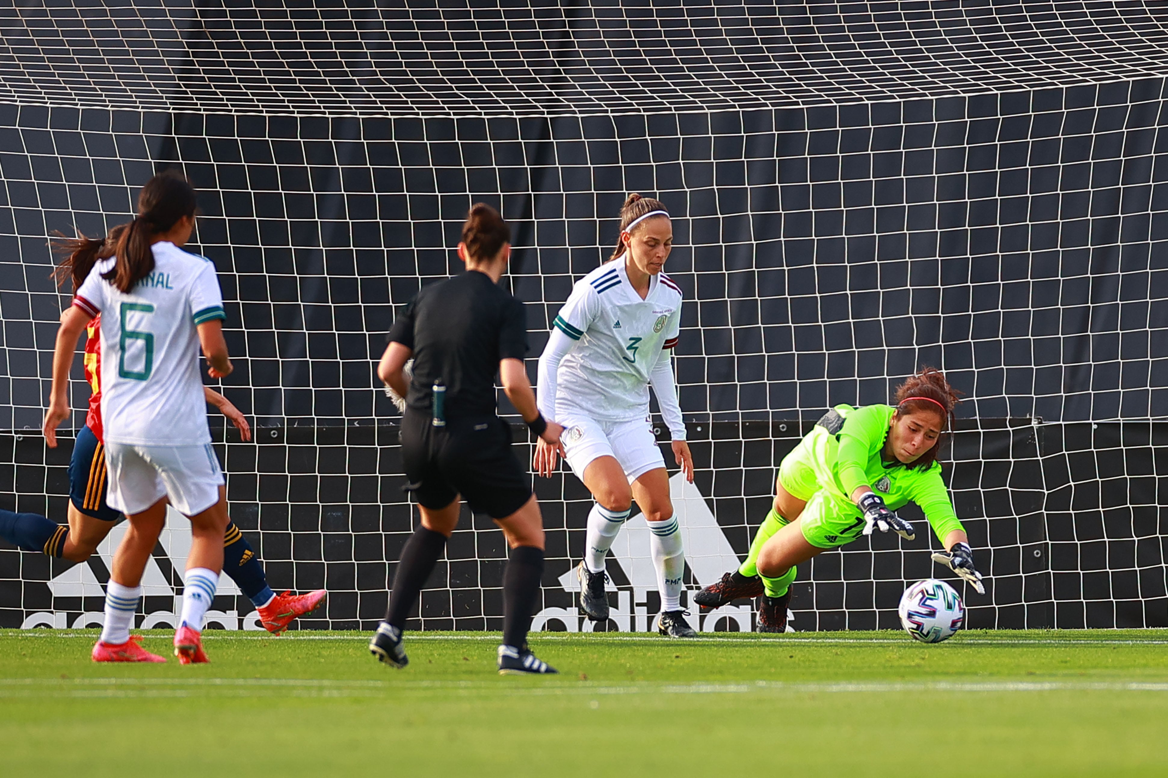 Selección femenina de fútbol de México