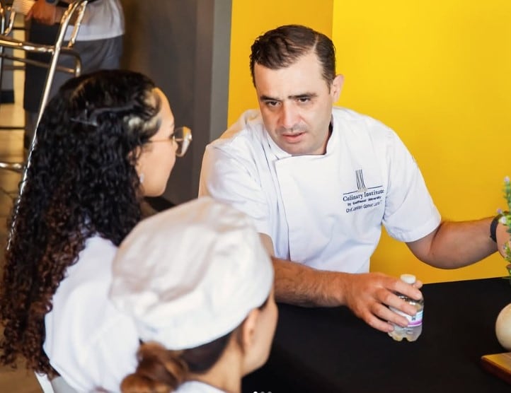 Jonatan Gómez Luna, chef mexicano