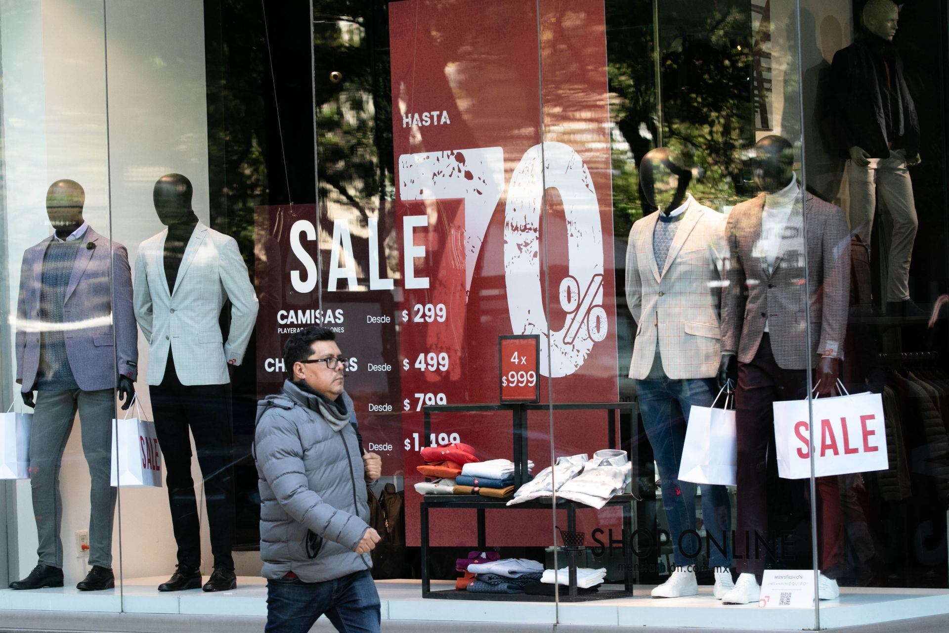 trabajadores de tiendas de ropa