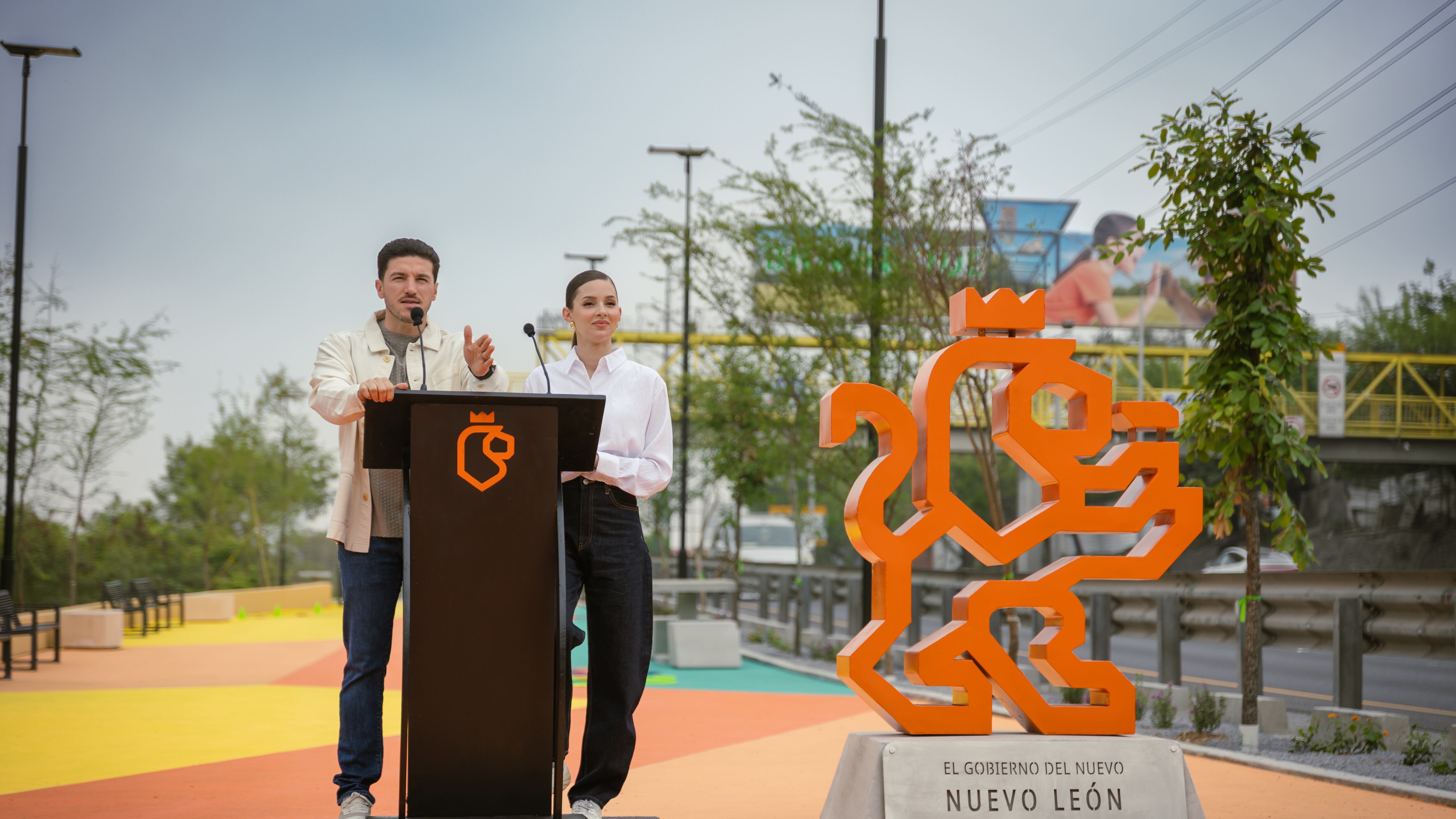Samuel García inaugura andador peatonal en Morones Prieto rumbo al Mundial 2026