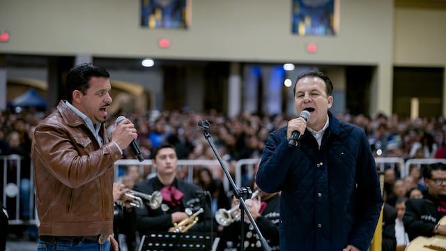 Esteban Villegas y Lauro Arce presentan emotiva serenata a la Virgen de Guadalupe.