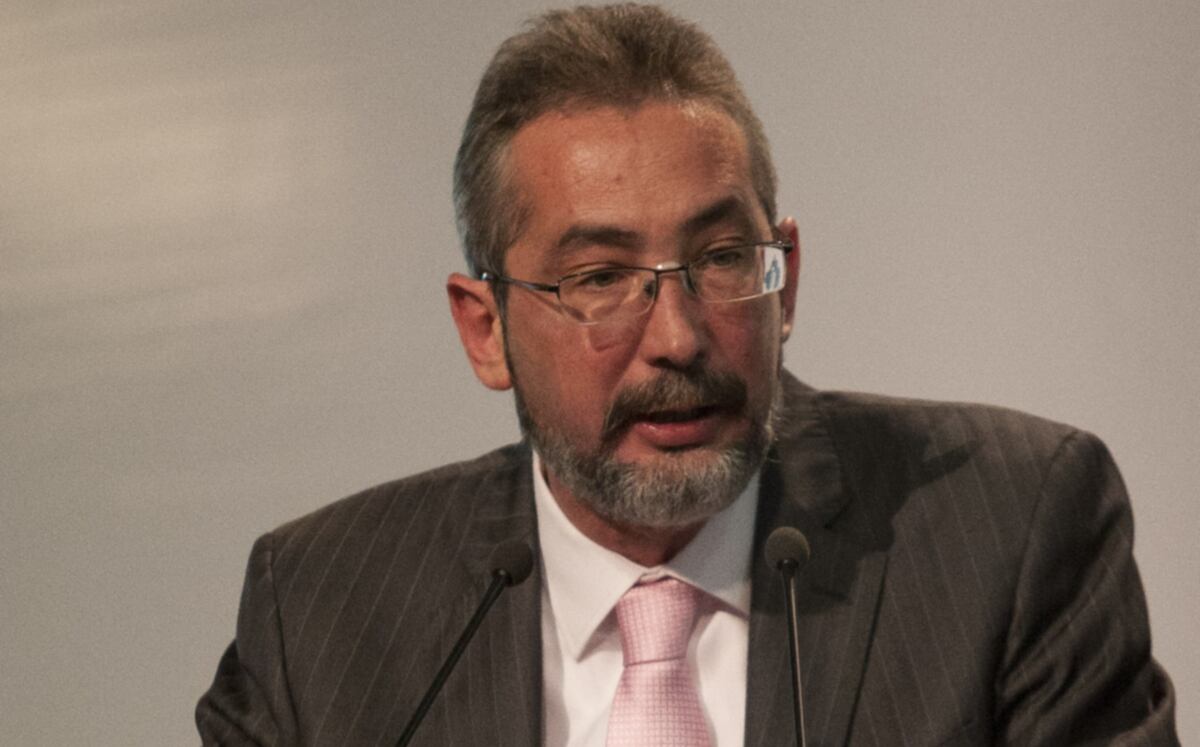 Óscar Guerra Ford, el excomisionado que pagó una visita a un table dance con su tarjeta de crédito institucional