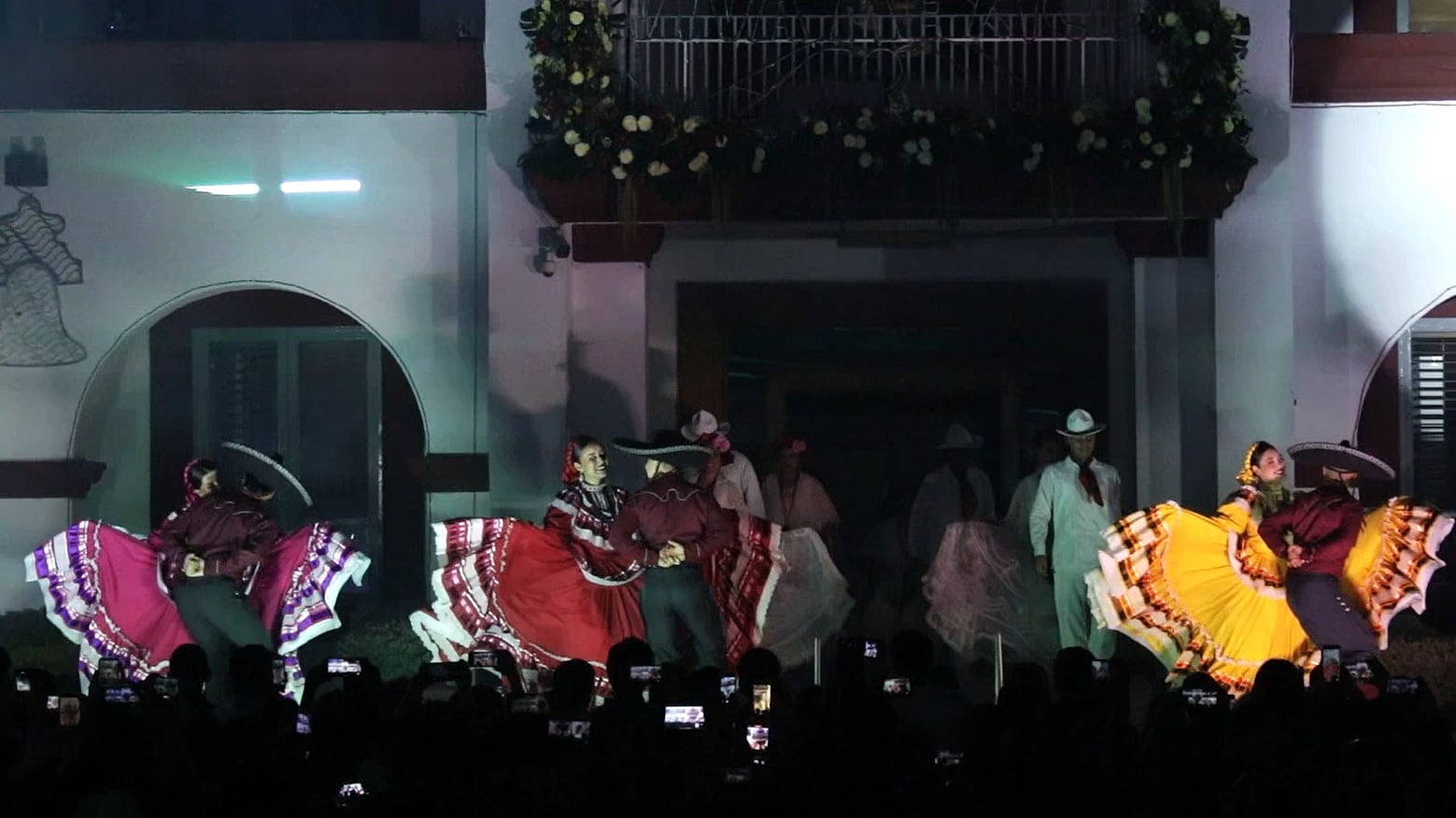 Escobedo celebra la noche del Grito de Independencia con música y tradición