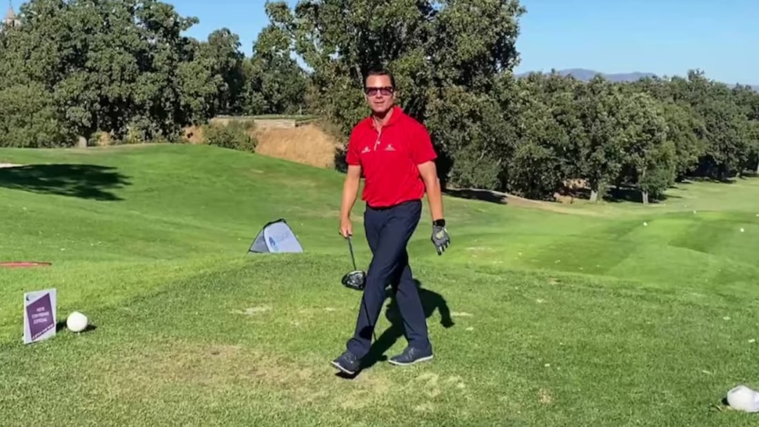 Peña Nieto reaparece en España participando en torneo de golf benéfico