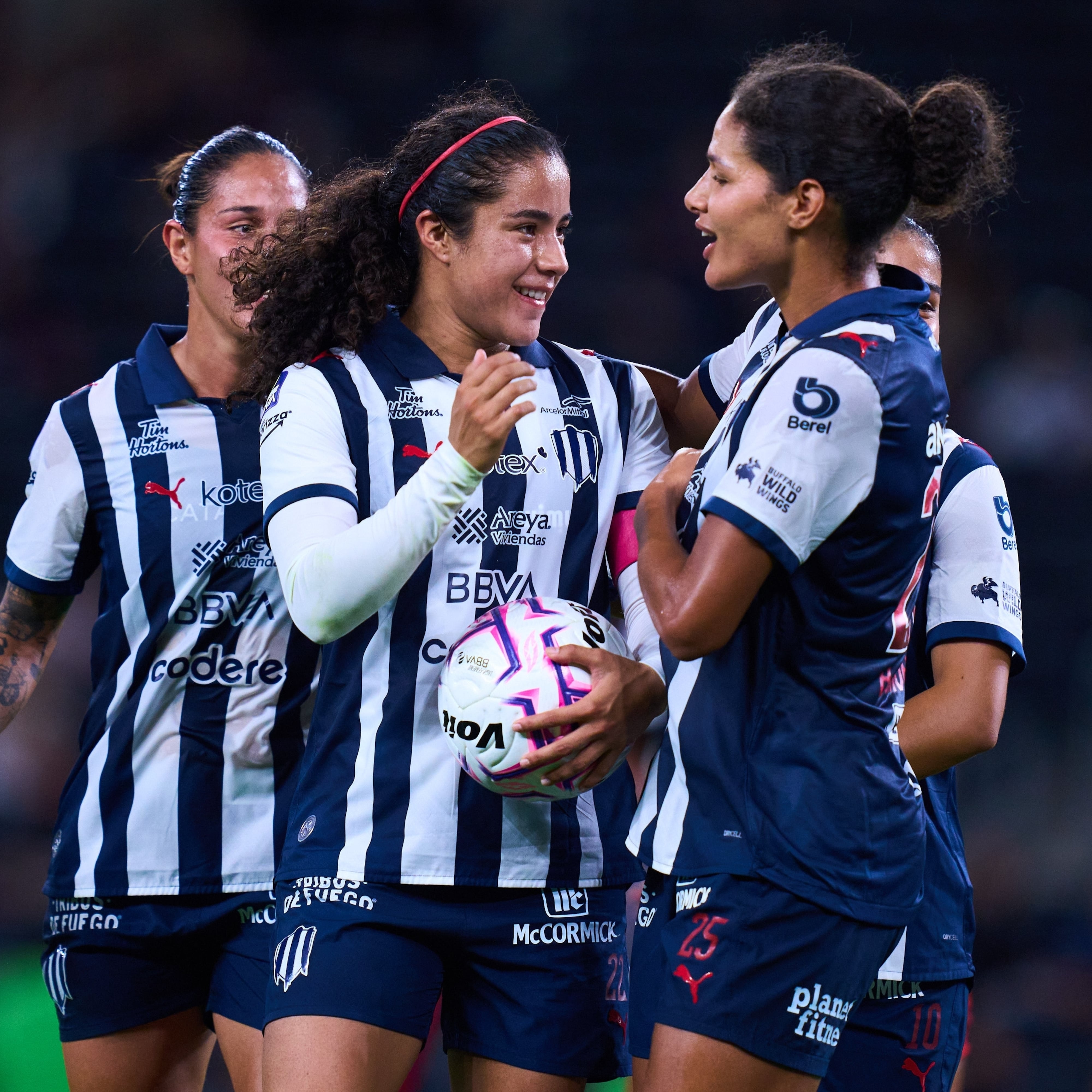 Rayadas destroza al Necaxa 10-0 en la Liga Femenil BBVA