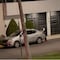 El Rey del Cash: Captan a hombre sospechoso afuera de la casa de Elena Chávez (VIDEO)