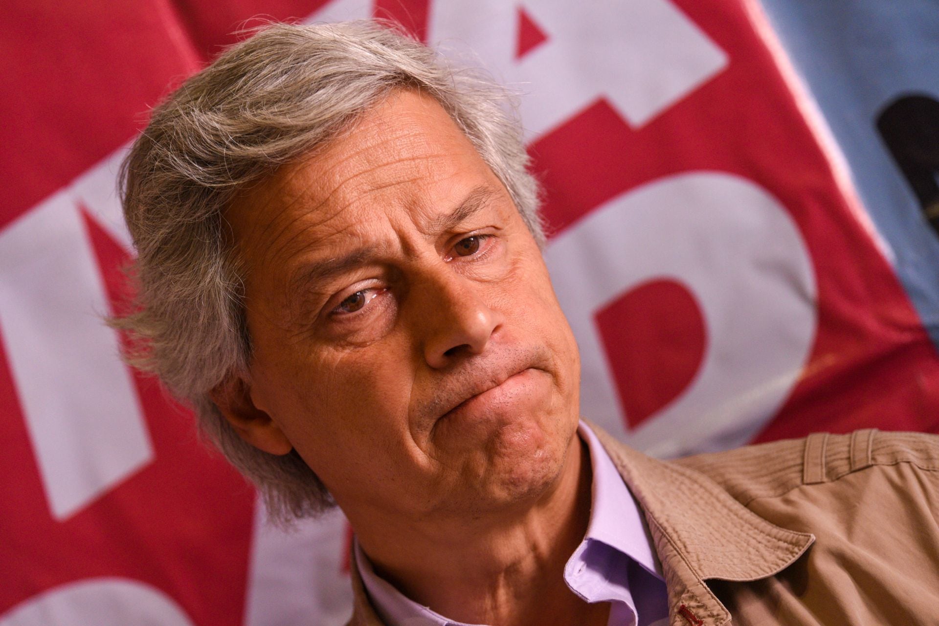 Claudio X. González contra AMLO