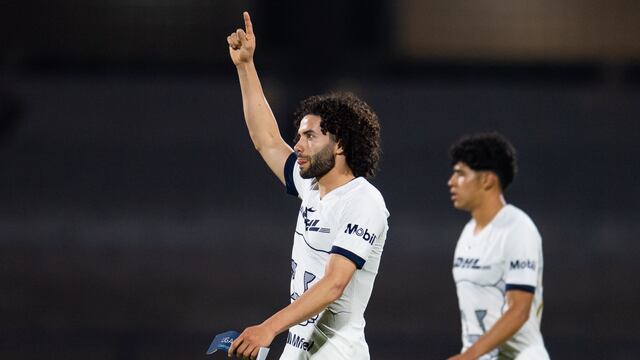 Cesar Huerta, en un partido de Pumas en la Liga MX.