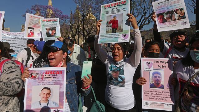 Familias de desaparecidos en protesta