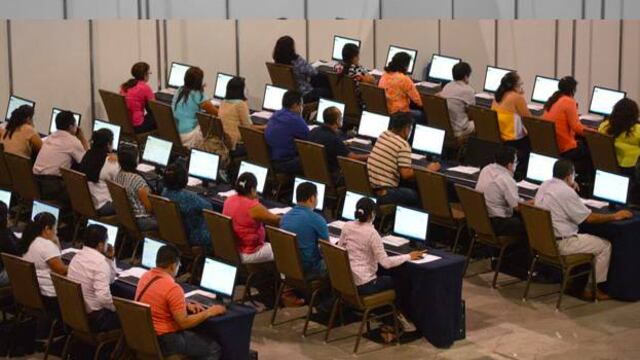 Se registraron bloqueos por parte de grupos afines a la CNTE.