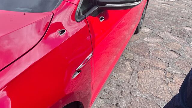 Automóvil de la senadora Martha Guerrero