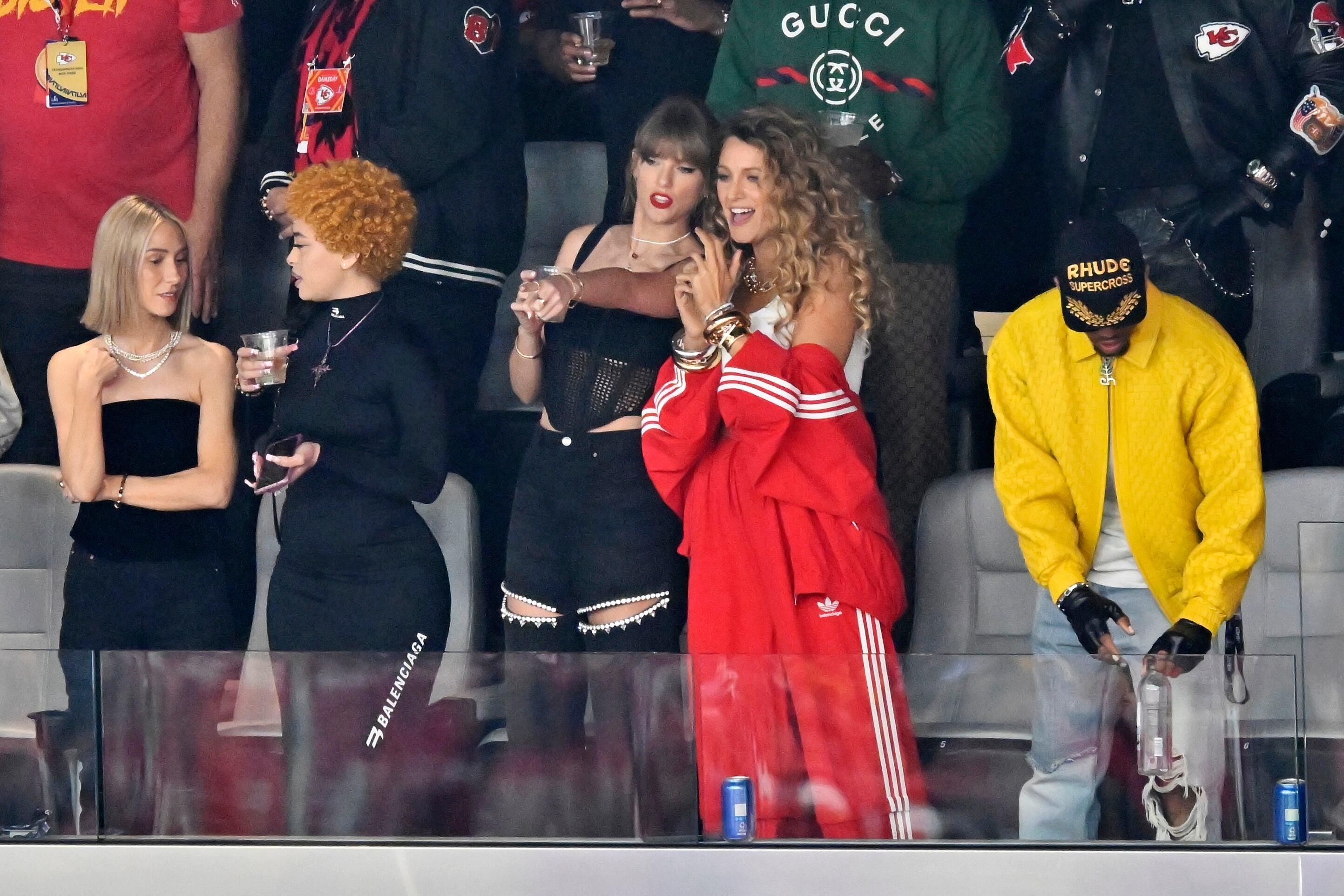 Taylor Swift es un amuleto más que un jinx para Travis Kelce y Kansas City Chiefs