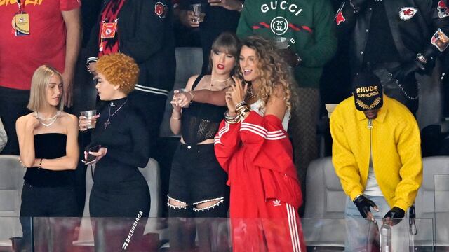 Taylor Swift es un amuleto más que un jinx para Travis Kelce y Kansas City Chiefs