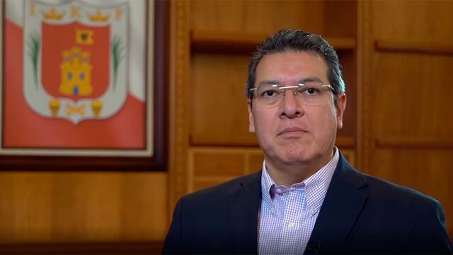 Marco Mena Rodríguez.