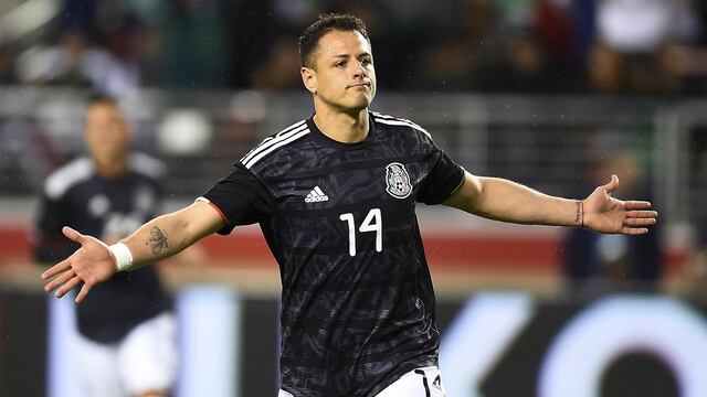 ‘Chicharito’  Hernández con e Tricolor.