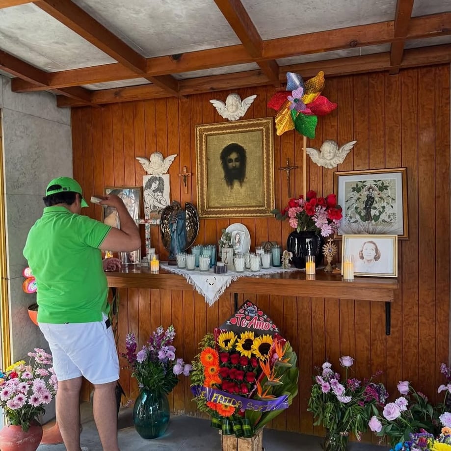 Regalo de Frida Sofía a Silvia Pinal