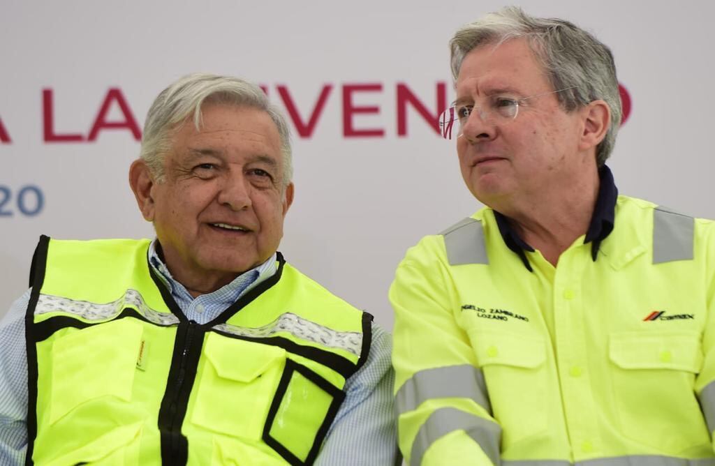 AMLO con Rogelio Zambrano