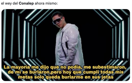 Memes sobre minado de criptomonedas en el Conalep