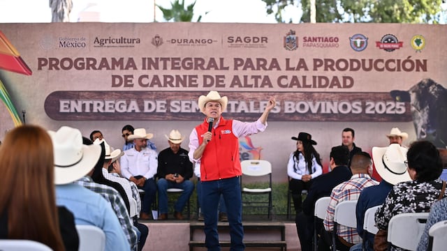 Esteban Villegas reafirma su compromiso con la entrega de sementales de calidad a productores de Durango