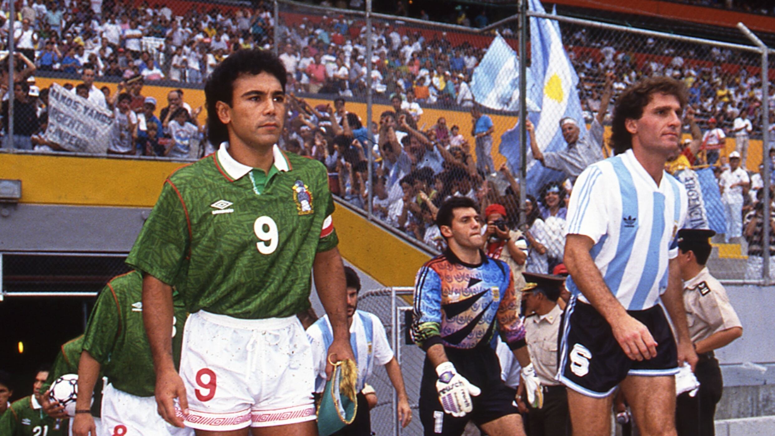 65 años de Hugo Sánchez, el mejor jugador mexicano de la historia; FIFA le hace merecido homenaje