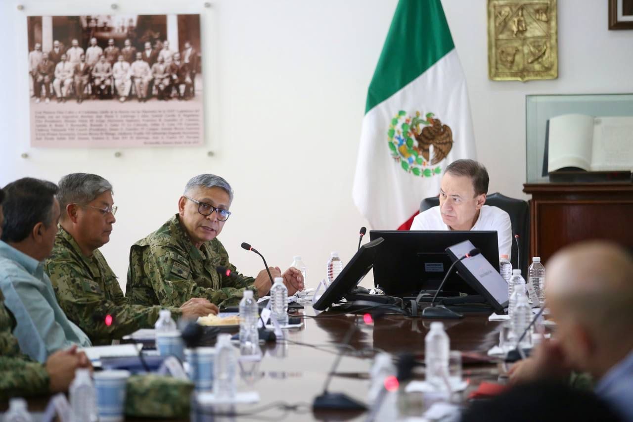 Alfonso Durazo en reunión con la Secretaría de Seguridad y Protección Ciudadana