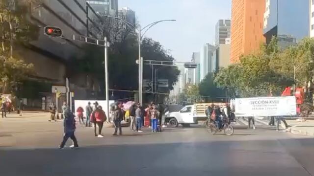 Bloqueo CNTE en Paseo de la Reforma hoy 3 de diciembre