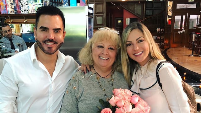 Mariana Ochoa y su hermano Octavio Ochoa