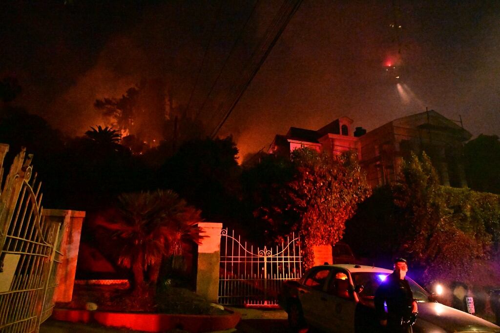 Incendios en Los Ángeles, ahora en la zona de Hollywood Hills