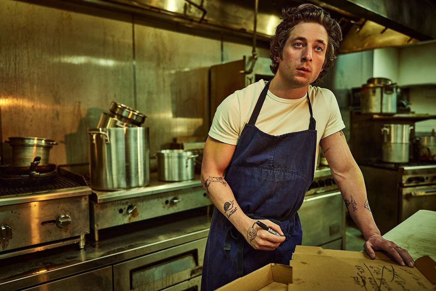 ¿Rosalía y Jeremy Allen White son novios? La captan con actor de The Bear tras romper con Rauw Alejandro