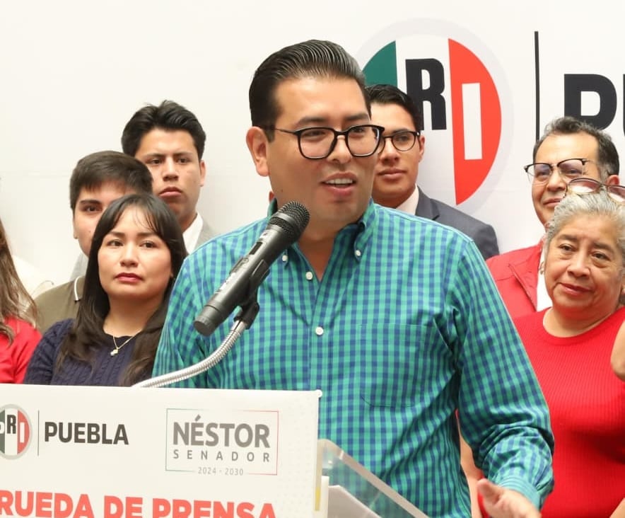 Néstor Camarillo, senador ex priísta