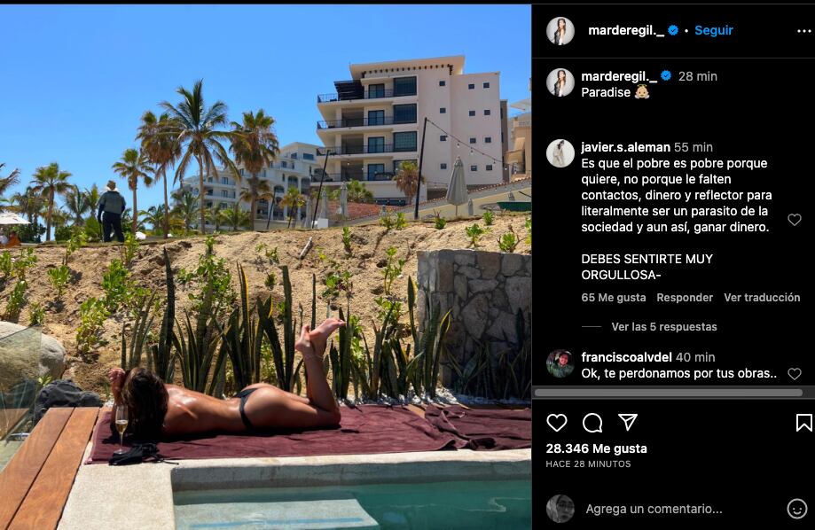 Mar de Regil no hace caso a las críticas y posa en bikini