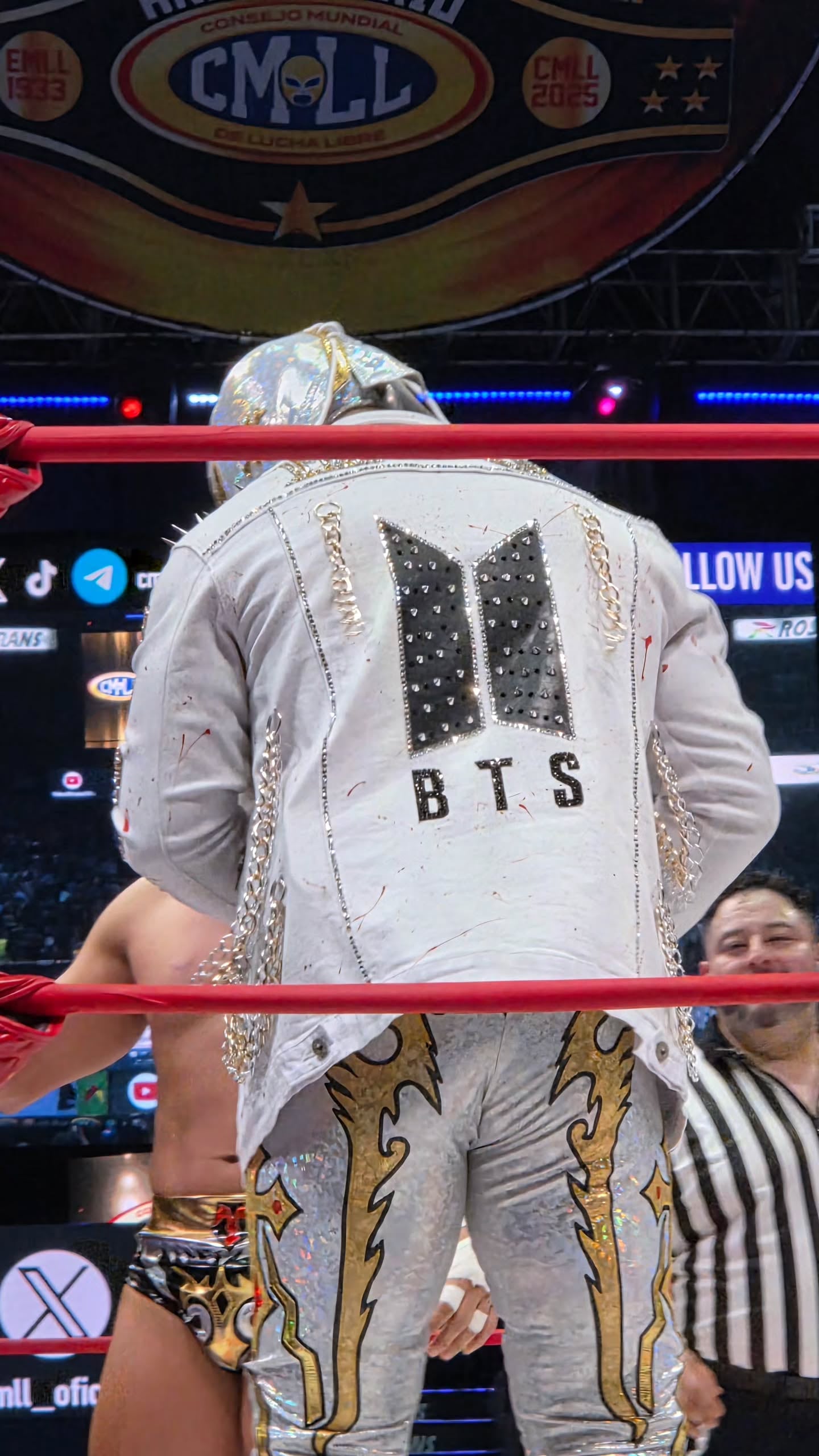 BTS sorprende con aparición en la Arena México para ver a Místico