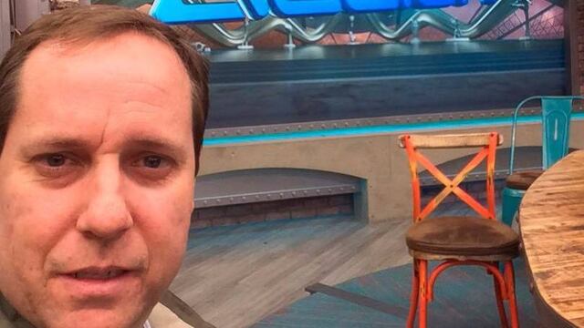 Villa durante un programa de TV.