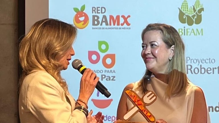 Fundación Alsea reconoce a Fundación Santander por el programa “Va por mi cuenta”