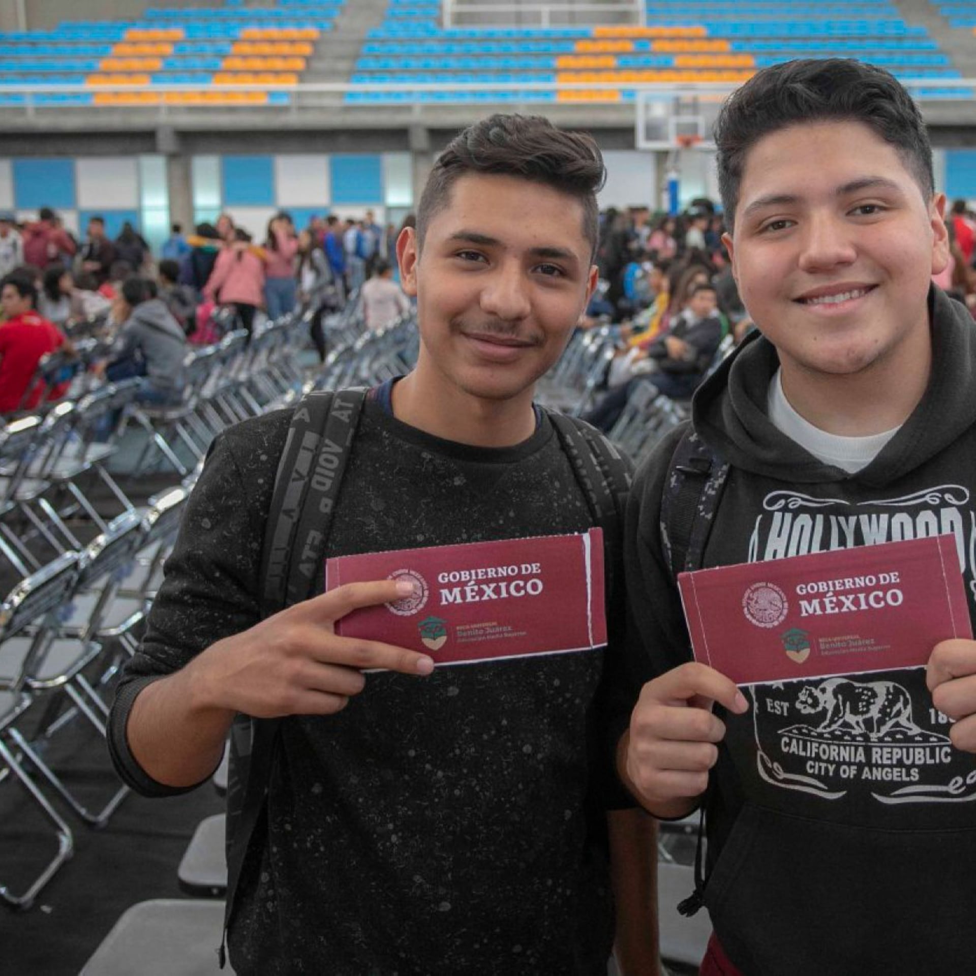 Becas y programas sociales, ¿amenaza para quién?