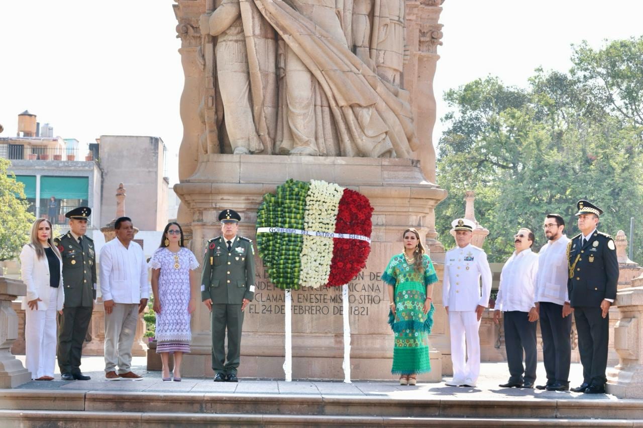Evelyn Salgado conmemora el 203 aniversario de la bandera de México