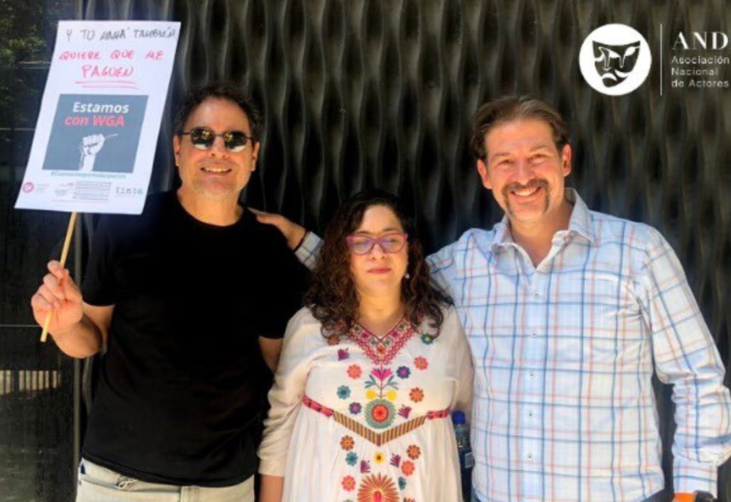 Apoyo en México a la huelga de escritores de Hollywood