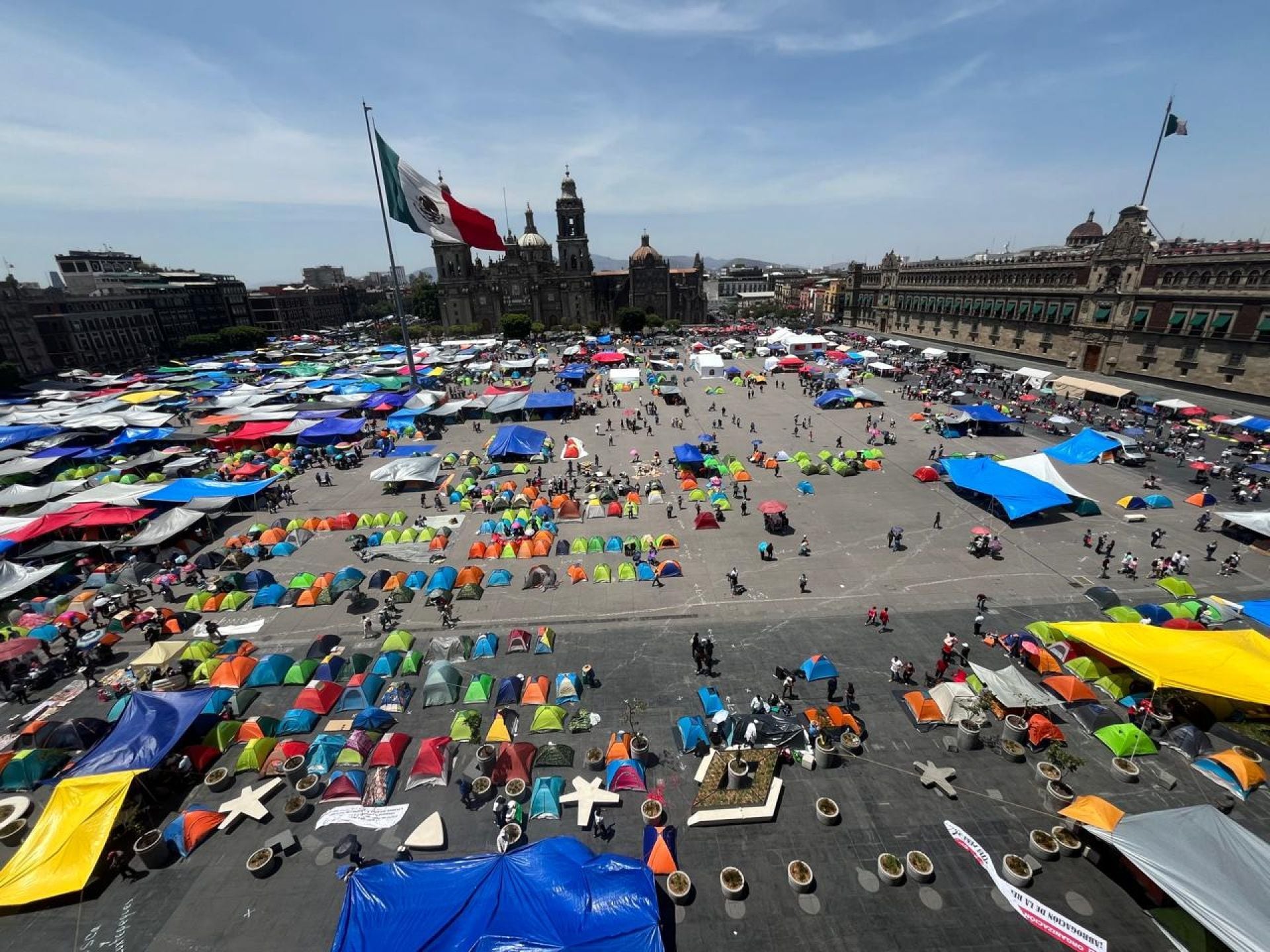 CNTE no aprueba aumento salarial del 9% a maestros anunciado por Claudia Sheinbaum: