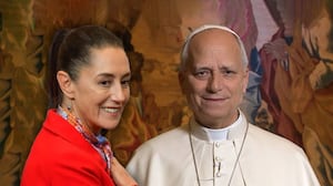 “Esperamos su pronta recuperación”: Sheinbaum expresa apoyo al papa León XIV