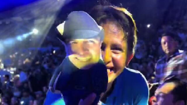 Vendedora de papas conoce a Julión Álvarez