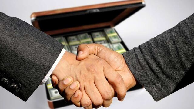 Por todos los rincones de la sociedad mexicana se escuchan voces que piden a gritos: “Transparencia, fin de la opacidad y la corrupción”.