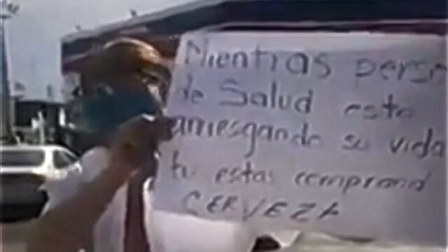 La enfermera reclamó a los compradores.