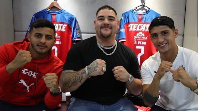 Andy Ruiz en vestidor de Chivas